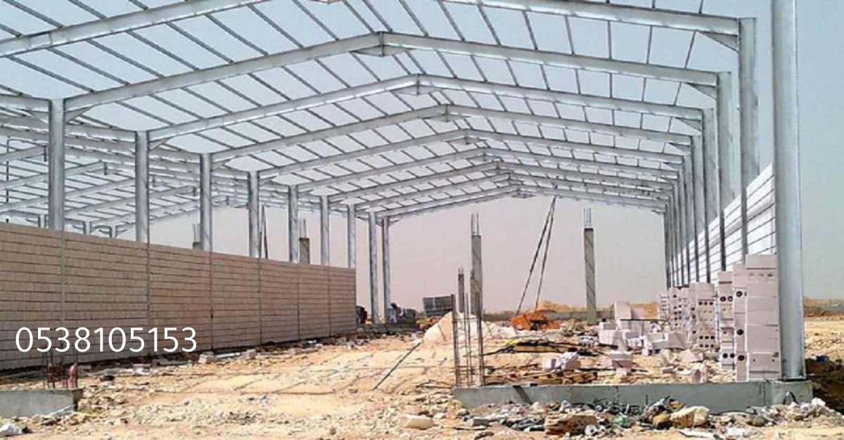 مستودع حديد مجهز بالكامل في محايل عسير مع كافة الأنظمة الحديثة.